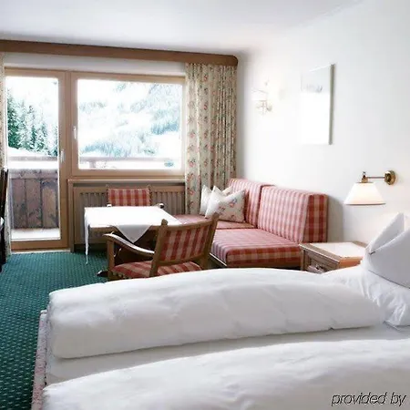 Hotel Angela 4*